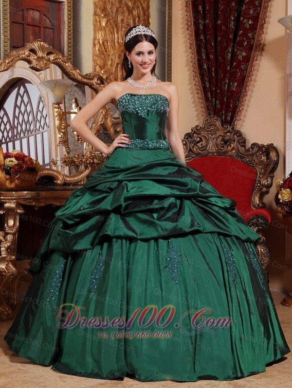 Emerald Quinceanera Dresses : Help You Stand Out