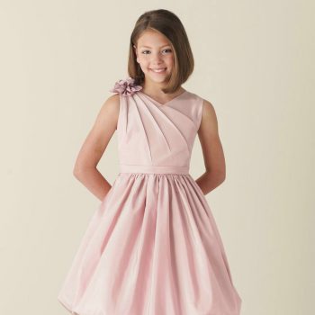 beautiful-dresses-for-small-girls-how-to-look-good_1.jpg