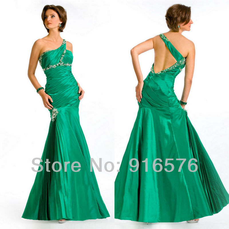 Emerald Green Backless Dress & Guide Of Selecting