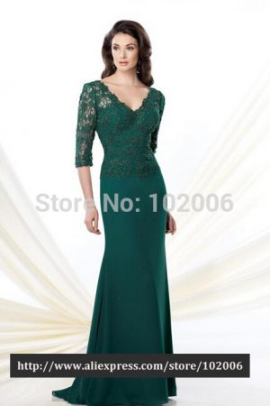 emerald-green-dress-with-black-lace-fashion-week_1.jpg