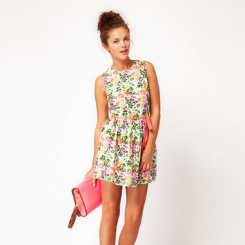 river-island-flower-dress-help-you-stand-out_1.jpeg